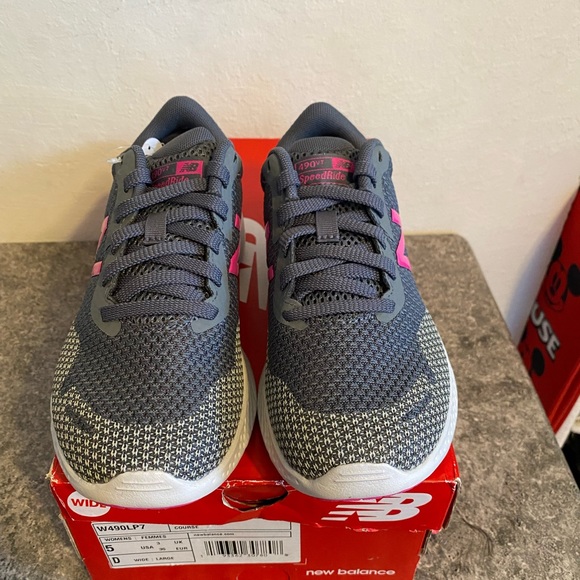 New Balance Speed Ride Size 5W - Picture 5 of 6